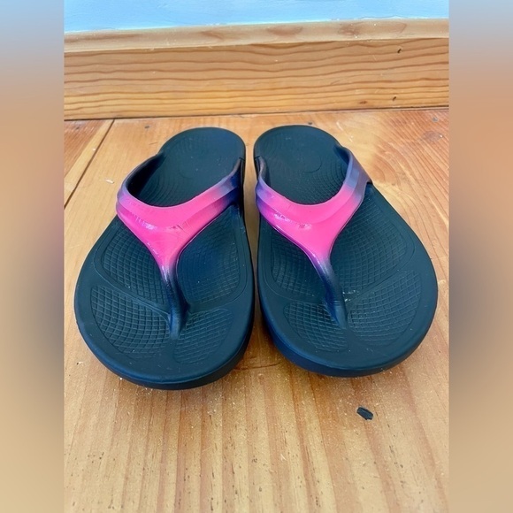 OOFOS Womens OOlala Slide Sandals | Size 5 (EU 36) - Picture 3 of 8